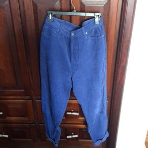 BDG High Rise Corduroy Mom Pants, size 31, blue